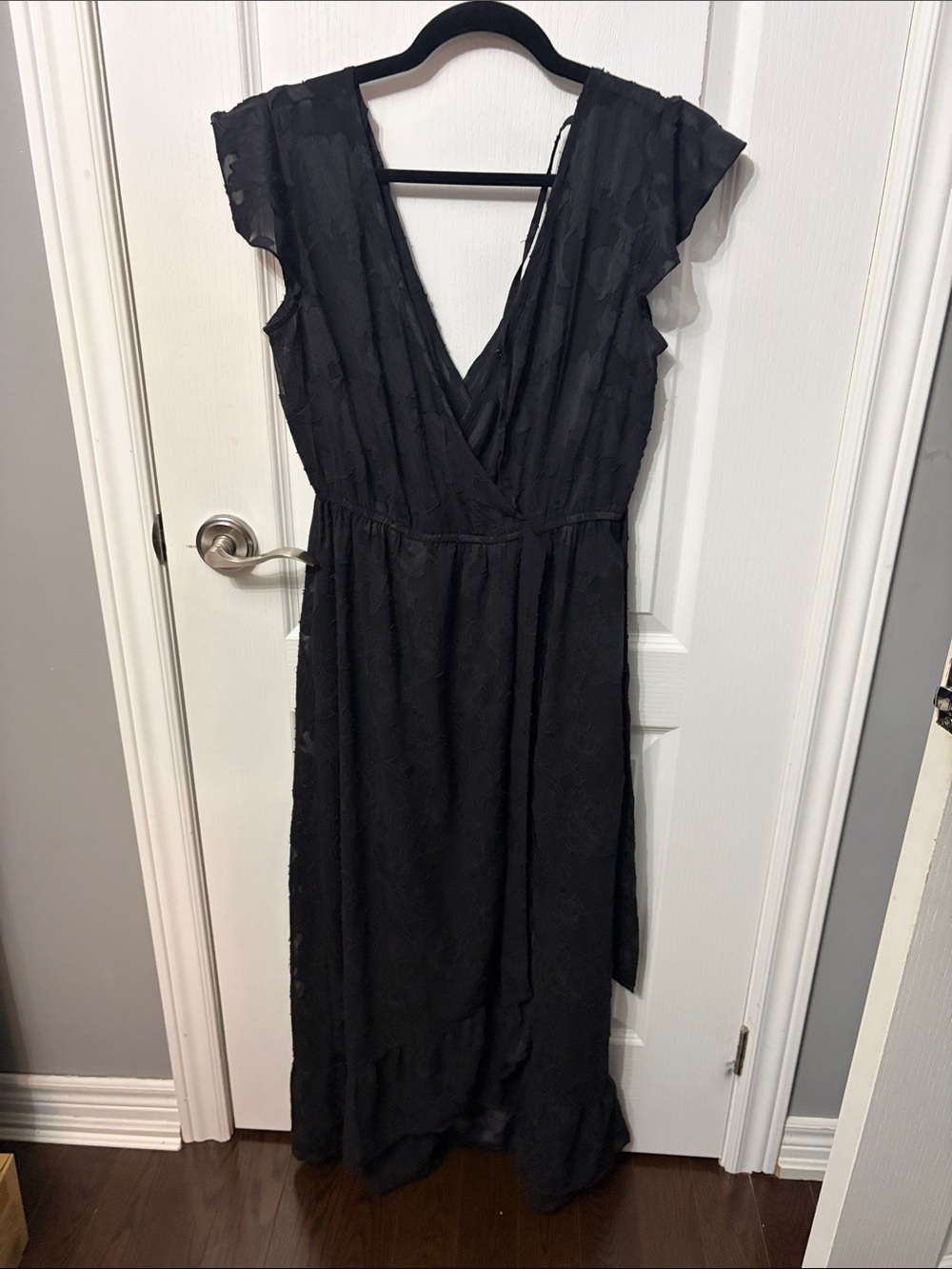 Band of the free Black V-Neck Maxi Dress - Unbranded